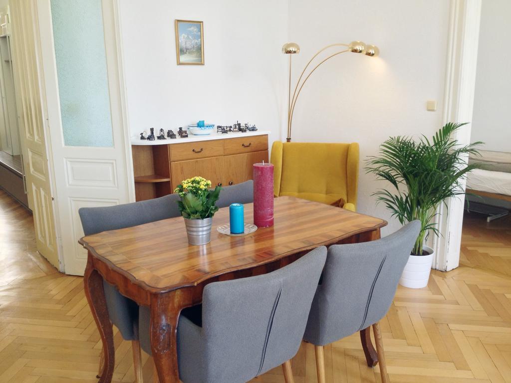 Big Vintage Style Flat Near Schönbrunn Apartment Wien